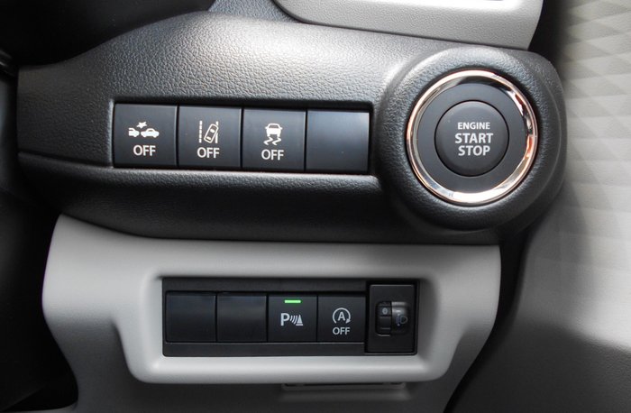 2025 Suzuki Swift Hybrid GLX