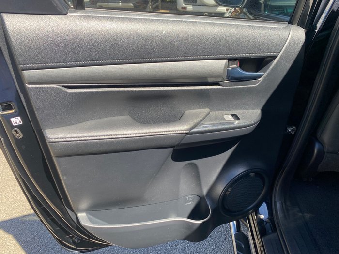 2021 Toyota Hilux 4x4 Hilux 4x4 Rugged X 2.8L T Diesel Automatic Double Cab 2U76940 001