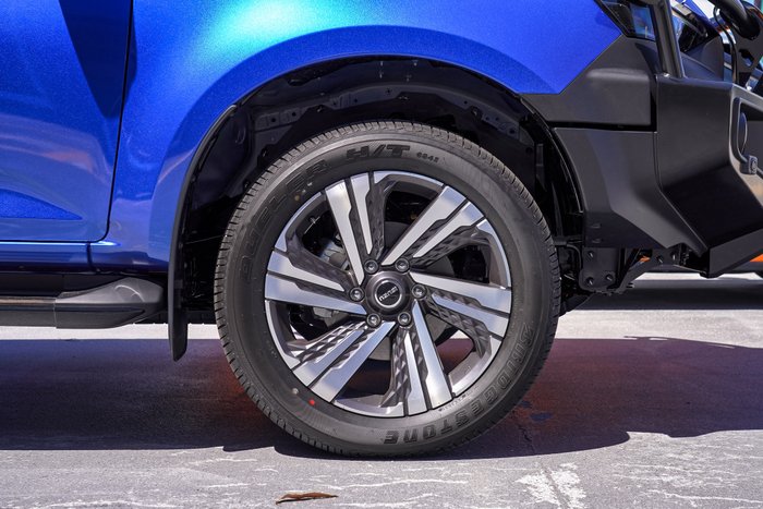 2025 Isuzu MU-X LS-T