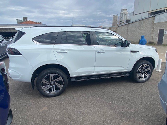 2025 ISUZU MU-X LS-T