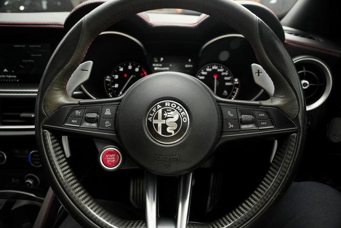 2019 Alfa Romeo Stelvio Quadrifoglio