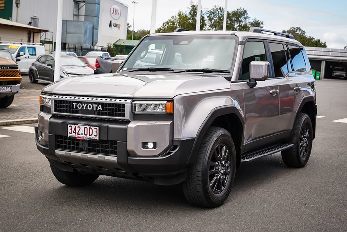 2025 Toyota PRADO