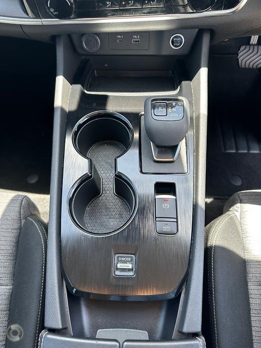 2023 Nissan X-TRAIL ST