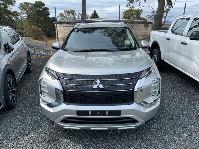 2024 MITSUBISHI Outlander LS