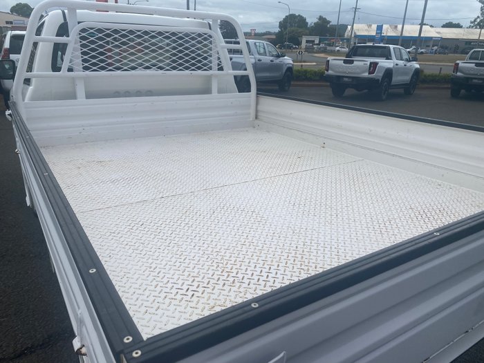 2019 Toyota Hilux 4x4 Hilux 4x4 SR 2.8L T Diesel Automatic Single Cab C/C 1Y40620 004