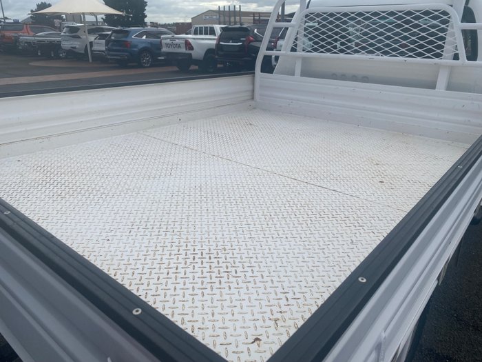 2019 Toyota Hilux 4x4 Hilux 4x4 SR 2.8L T Diesel Automatic Single Cab C/C 1Y40620 004