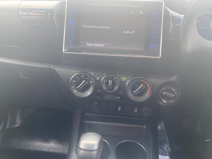 2019 Toyota Hilux 4x4 Hilux 4x4 SR 2.8L T Diesel Automatic Single Cab C/C 1Y40620 004