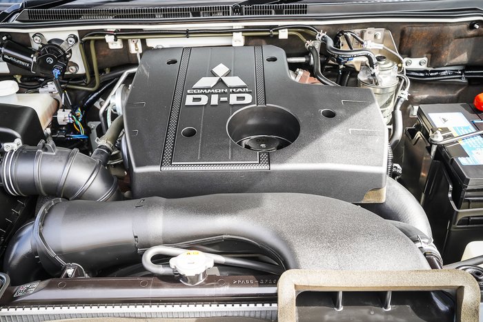 2019 MITSUBISHI PAJERO GLX (4x4) 7 SEAT