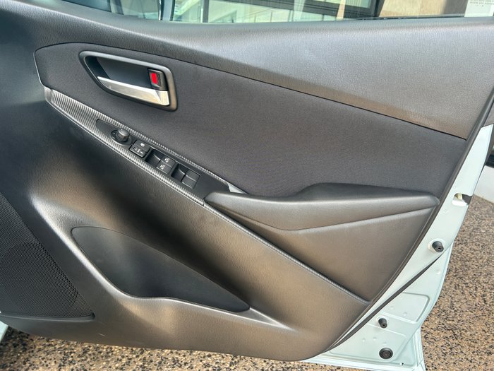 2025 Mazda 2 G15 Evolve