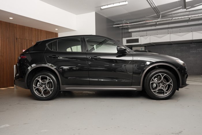 2023 Alfa Romeo Stelvio Ti