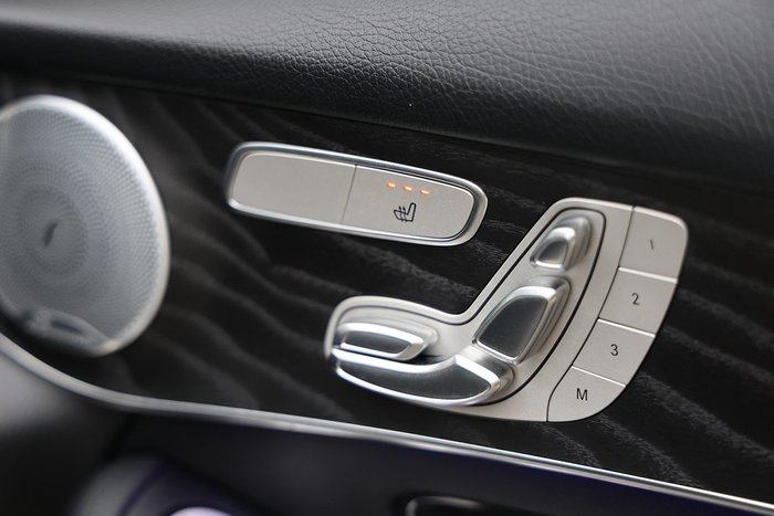 2019 MERCEDES-BENZ GLC 300 4MATIC