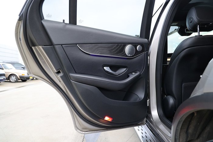 2019 MERCEDES-BENZ GLC 300 4MATIC
