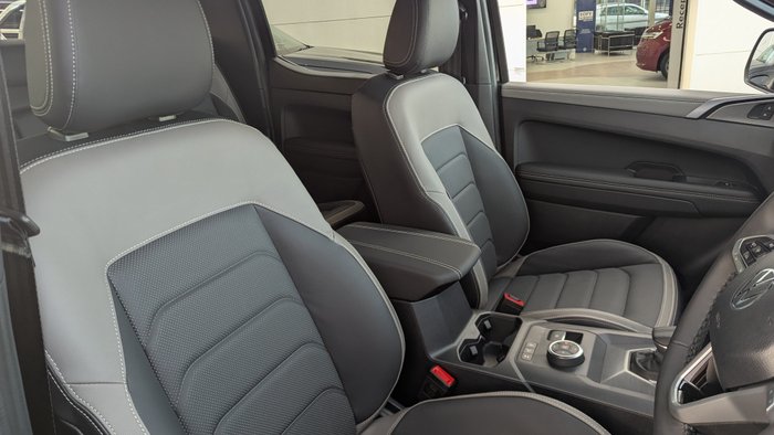 2026 VOLKSWAGEN AMAROK AVENTURA