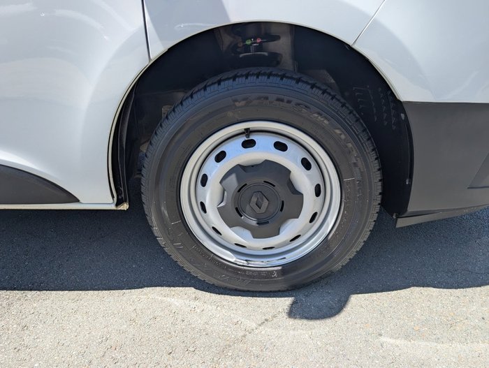 2023 RENAULT TRAFIC SWB PRO