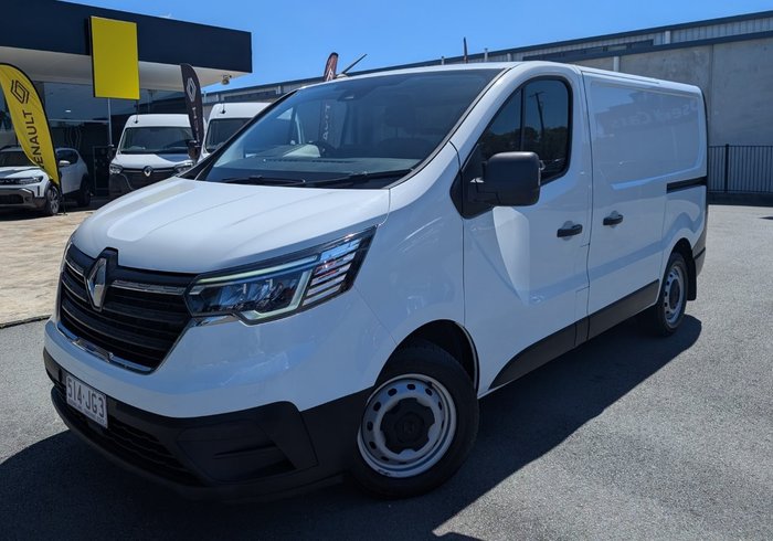 2023 RENAULT TRAFIC SWB PRO