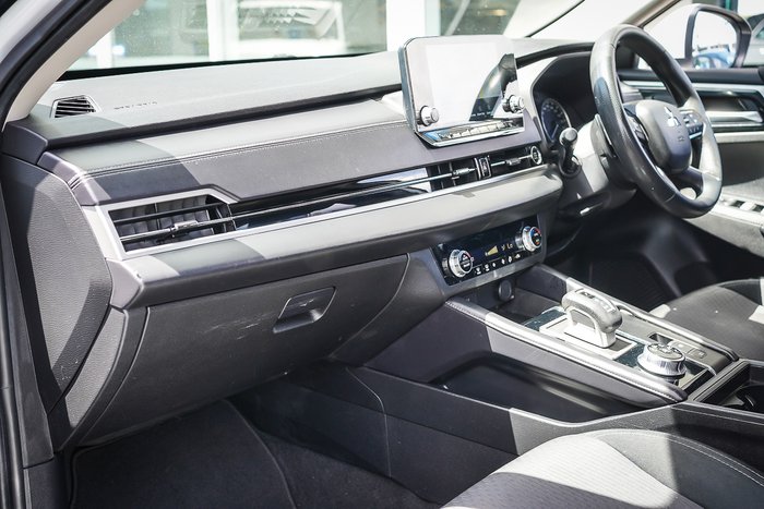 2022 MITSUBISHI OUTLANDER ES 5 SEAT (AWD)