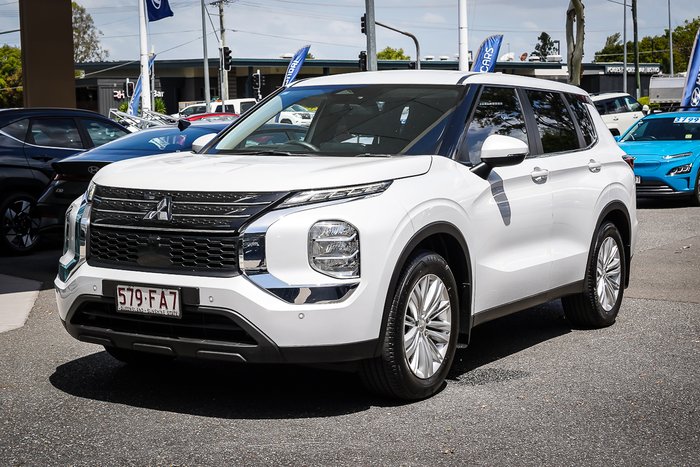 2022 MITSUBISHI OUTLANDER ES 5 SEAT (AWD)