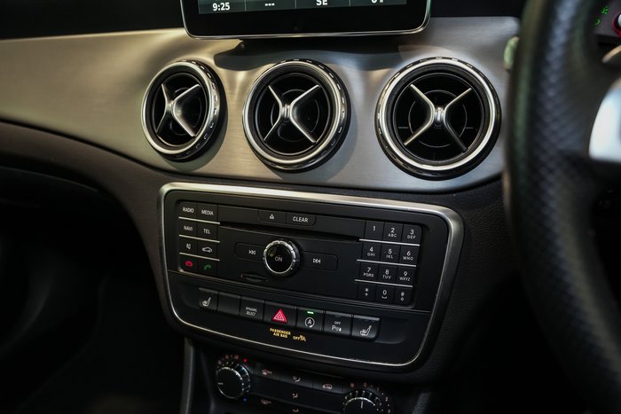 2016 Mercedes-Benz GLA-Class GLA180