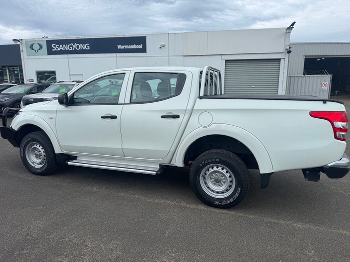 2017 Mitsubishi Triton GLX