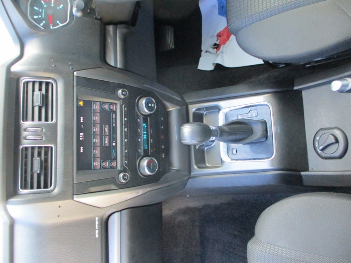 2022 Mahindra PIK-UP S11 White