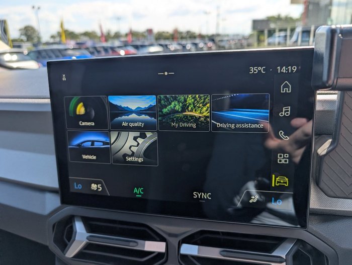 2025 Renault Duster Techno