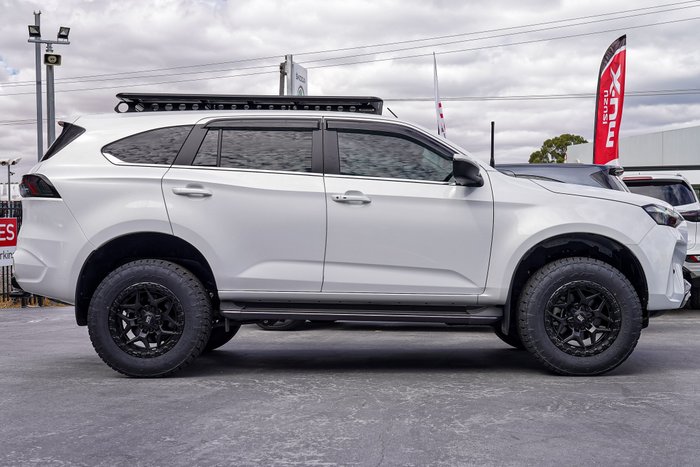 2025 Isuzu MU-X LS-U