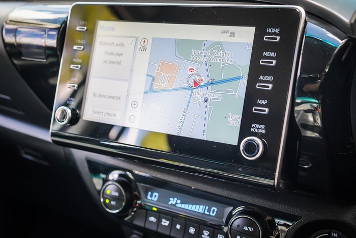 2025 Toyota HILUX SR5