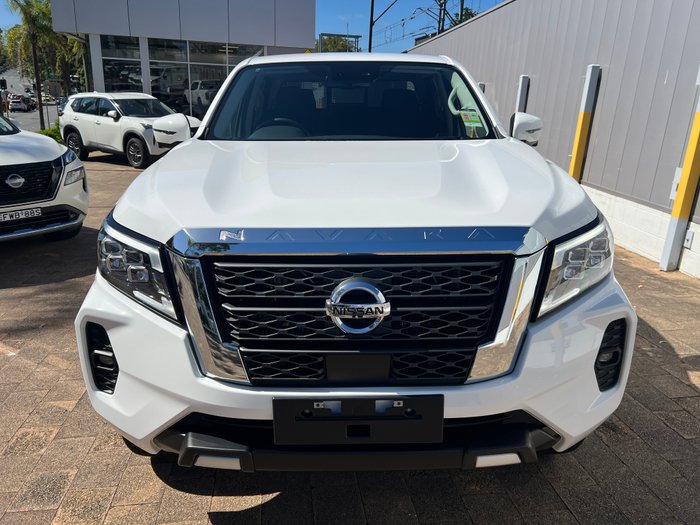 2025 Nissan Navara ST-X