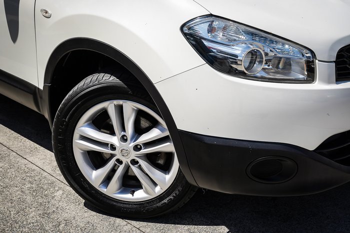 2013 NISSAN DUALIS