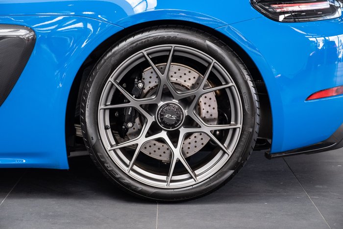 2023 Porsche 718 Cayman GT4 RS