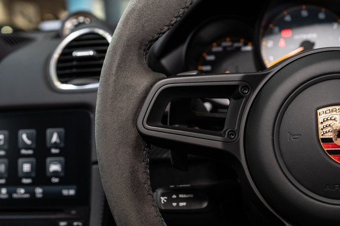 2023 Porsche 718 Cayman GT4 RS