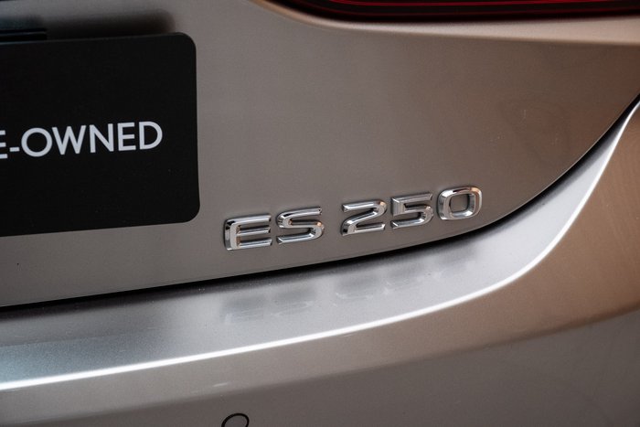 2022 Lexus ES250 F Sport 2.5L Petrol Automatic Sedan