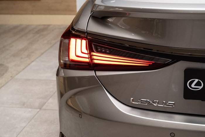 2022 Lexus ES250 F Sport 2.5L Petrol Automatic Sedan