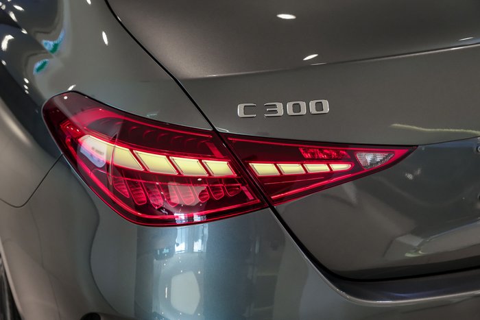2022 Mercedes-Benz C-Class C300
