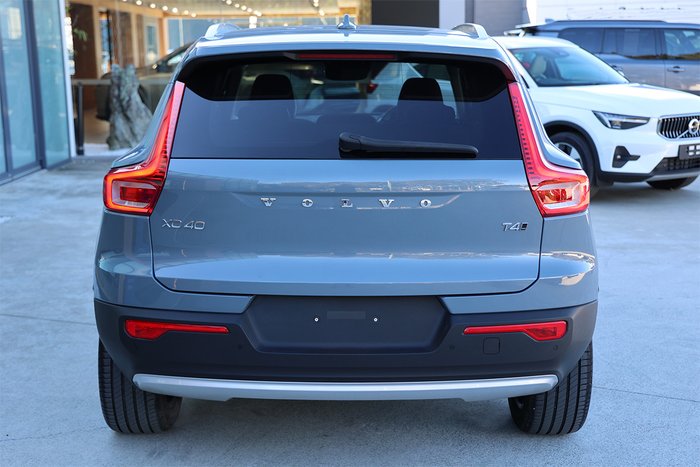 2022 Volvo XC40 T4 Inscription
