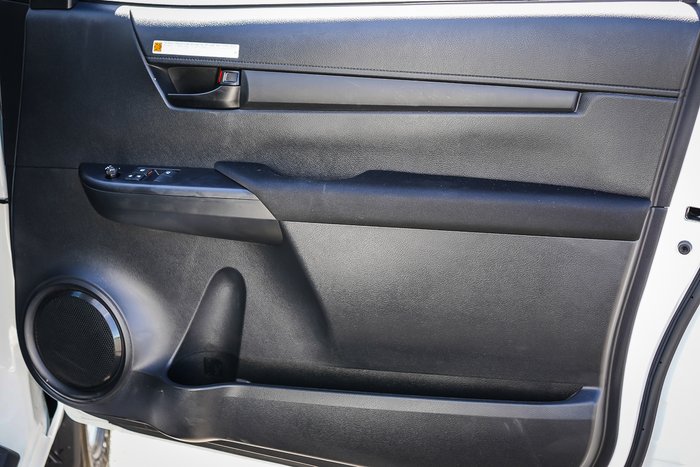 2025 Toyota HILUX Workmate