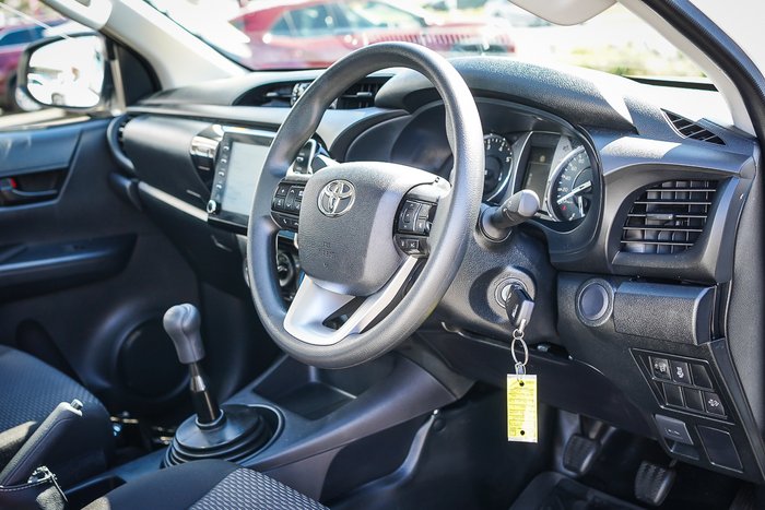 2025 Toyota HILUX Workmate