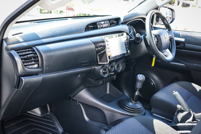 2025 Toyota HILUX Workmate