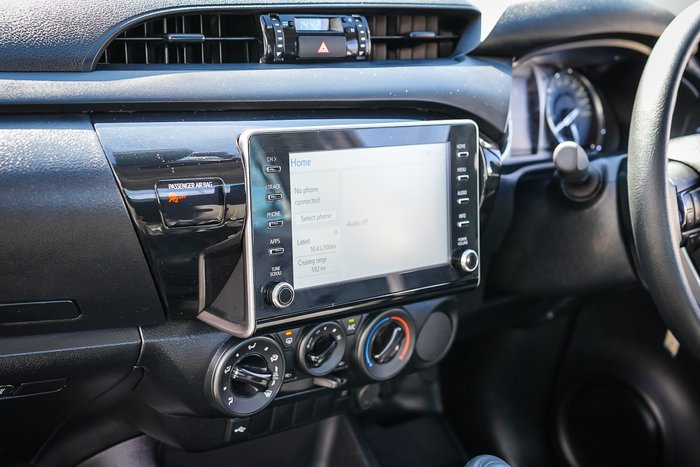 2025 Toyota HILUX Workmate