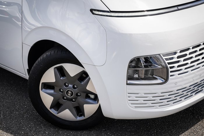 2025 Hyundai STARIA