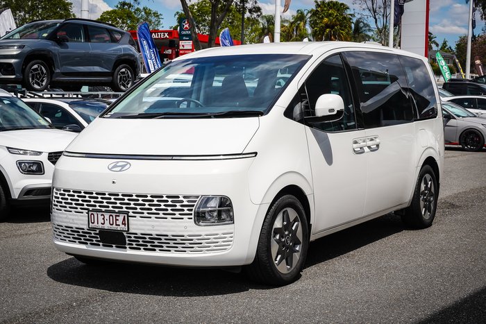 2025 Hyundai STARIA