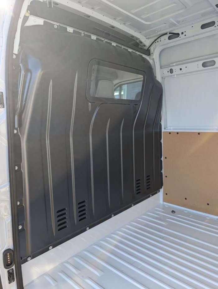 2024 RENAULT MASTER LWB