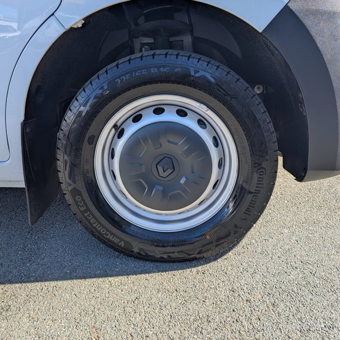 2024 RENAULT MASTER LWB