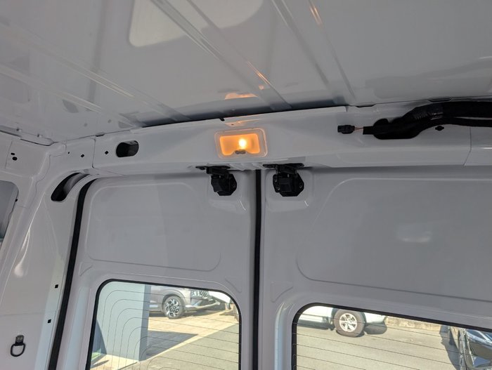 2024 RENAULT MASTER LWB