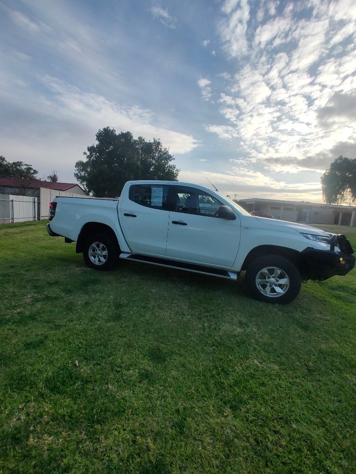 2019 Mitsubishi Triton GLX+