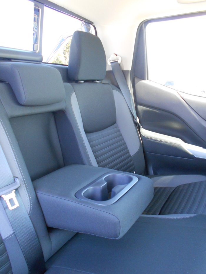 2025 Nissan Navara ST