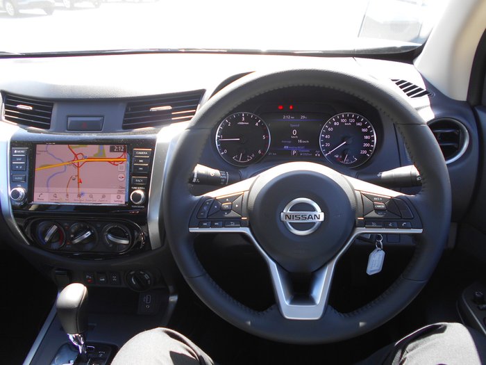 2025 Nissan Navara ST