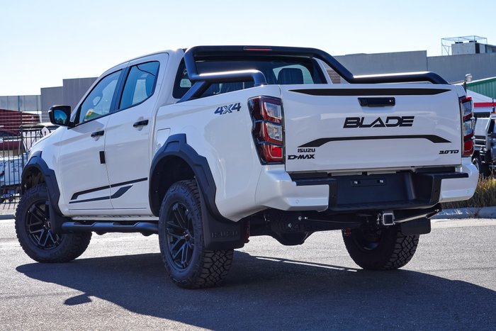 2026 Isuzu D-MAX BLADE