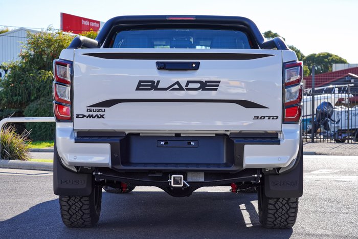 2026 Isuzu D-MAX BLADE