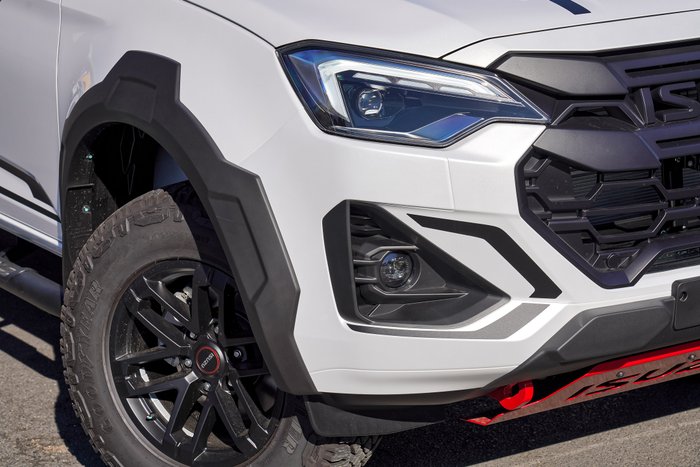 2026 Isuzu D-MAX BLADE